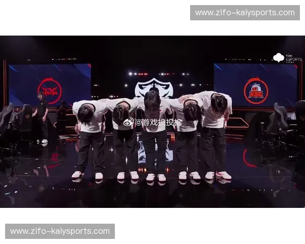 电竞新闻：每一场比赛背后的热血与秘密